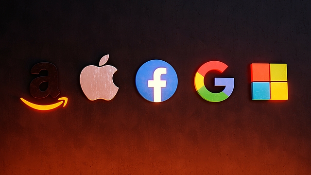 Symbolbild mit Logos Amazon Apple Facebook Google